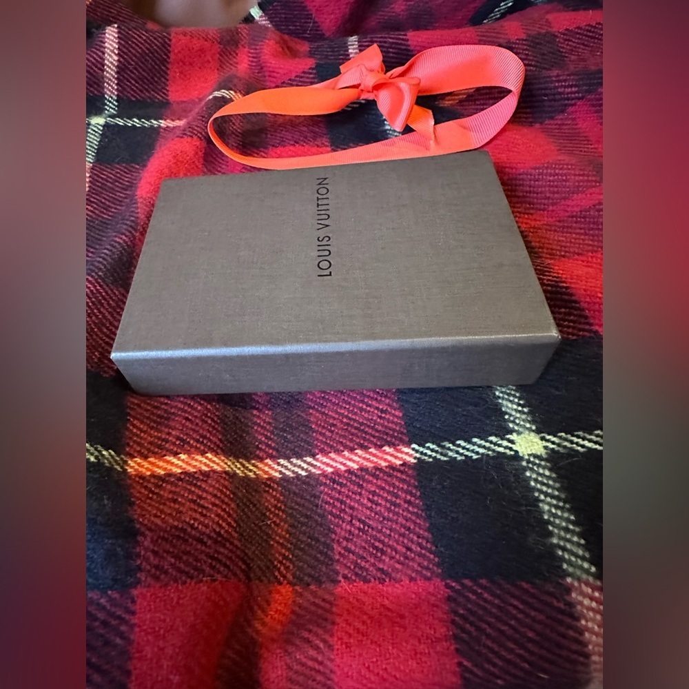 Authentic Louis Vuitton Empty Gift Box, dust bag & Tie Set - Picture 3 of 13